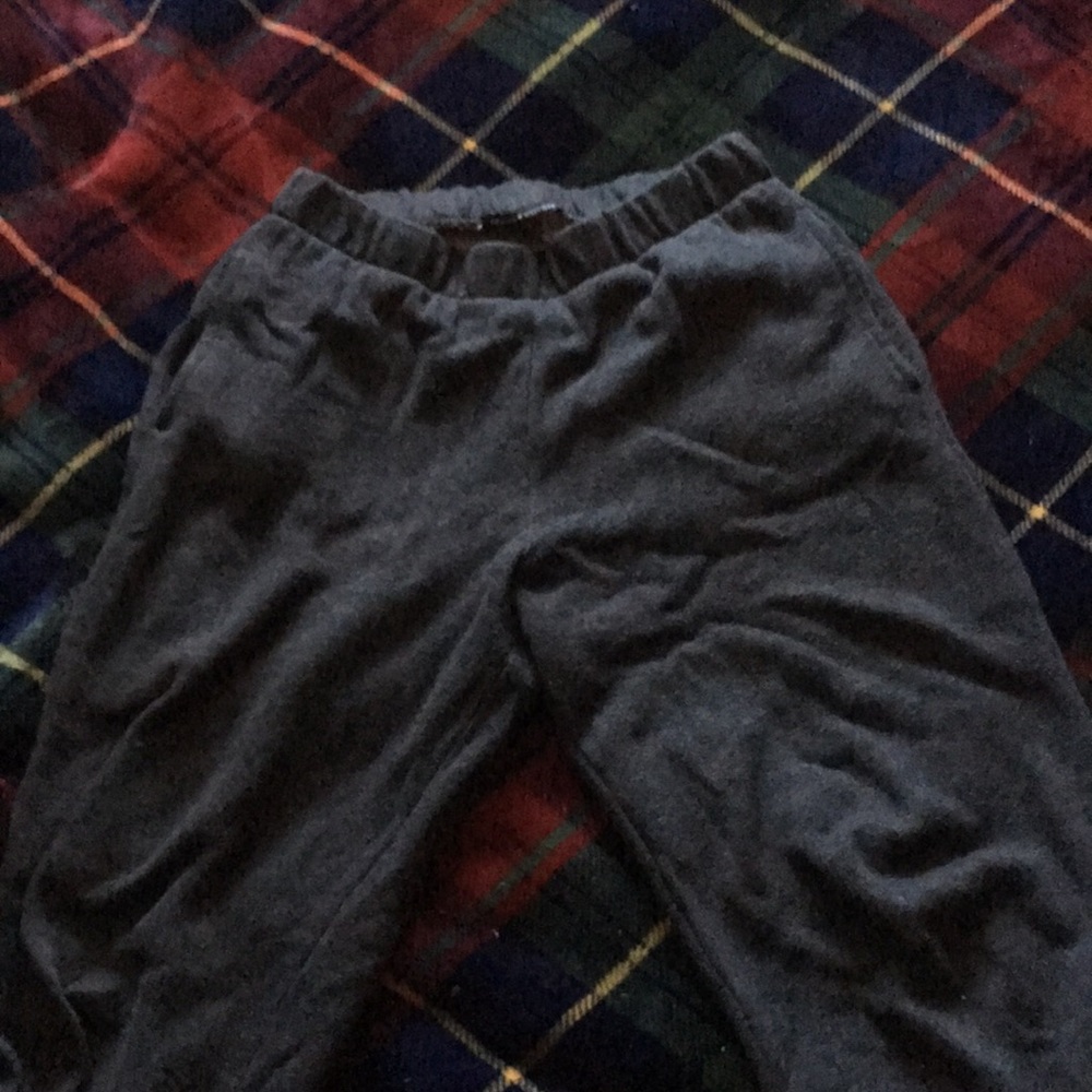 Brandy Rosa sweats - Picture 2 of 3
